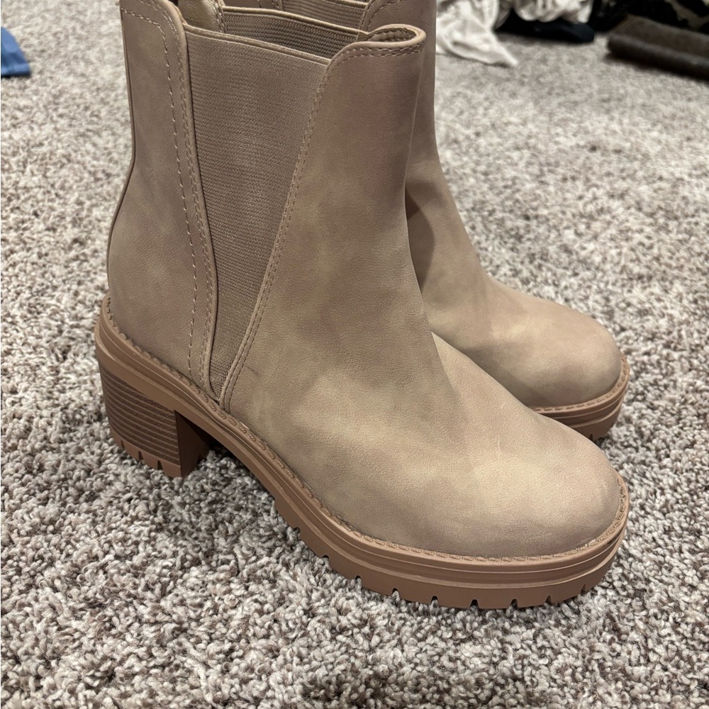 MIA Tan Ankle Booties with Chunky Heel